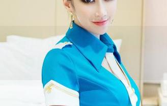 推女郎 – 原图分享：李七喜的黑色短裙，真的能闪爆我的心！