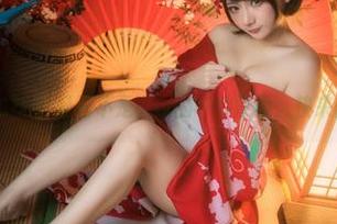 围裙+COS=是三不是世w的奇妙冒险，快来围观！