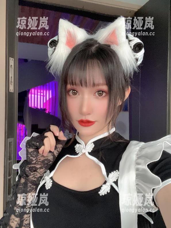 木之本果 资源大放送:木之本果的最新制服写真,触碰心弦的那一瞬。