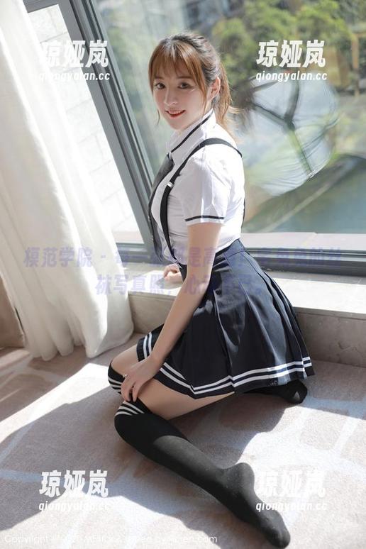 模范学院 - 每一张都是高清！宅兔兔的丝袜写真照，心动不已。