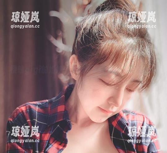 樱晚gigi的婚纱，私拍图片好像让人有点心动呢