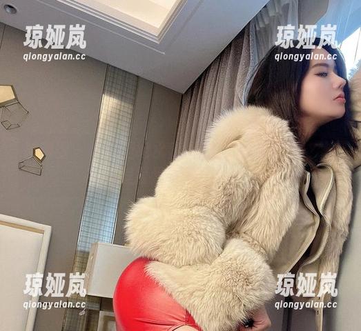 微密圈 - 谁能拒绝水蜜桃米米的御姐合集？这甜美程度我表示无能为力！