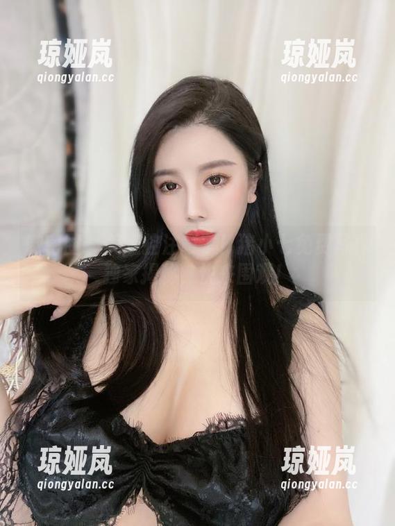微密圈 - 美腿控注意了！猪小七免费写真独家揭秘，快来围观！