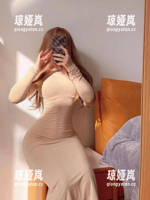 微密圈 - 禅雨儿Lynne长腿在线出击，高清之余竟也透着些暧昧