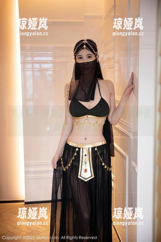 秀人网 - 坏兔子图包：油亮，带着点小俏皮的精选乐趣！