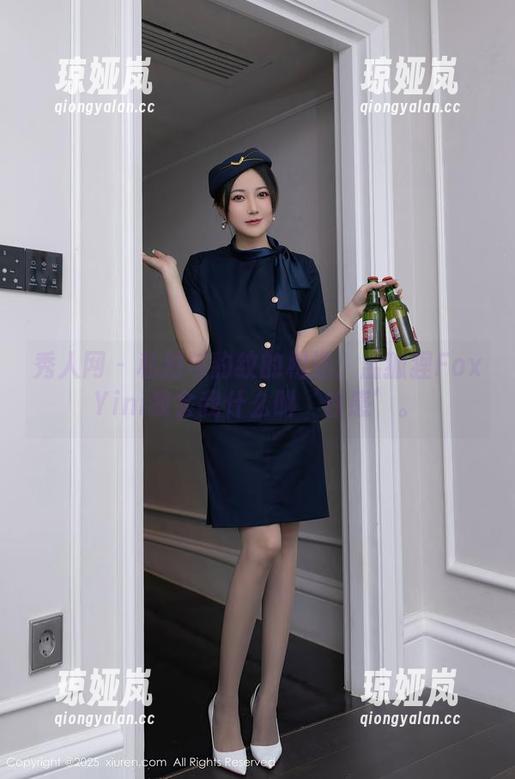 秀人网 - 私拍与豹纹的相遇：孟狐狸FoxYini教会我什么叫‘性感’。