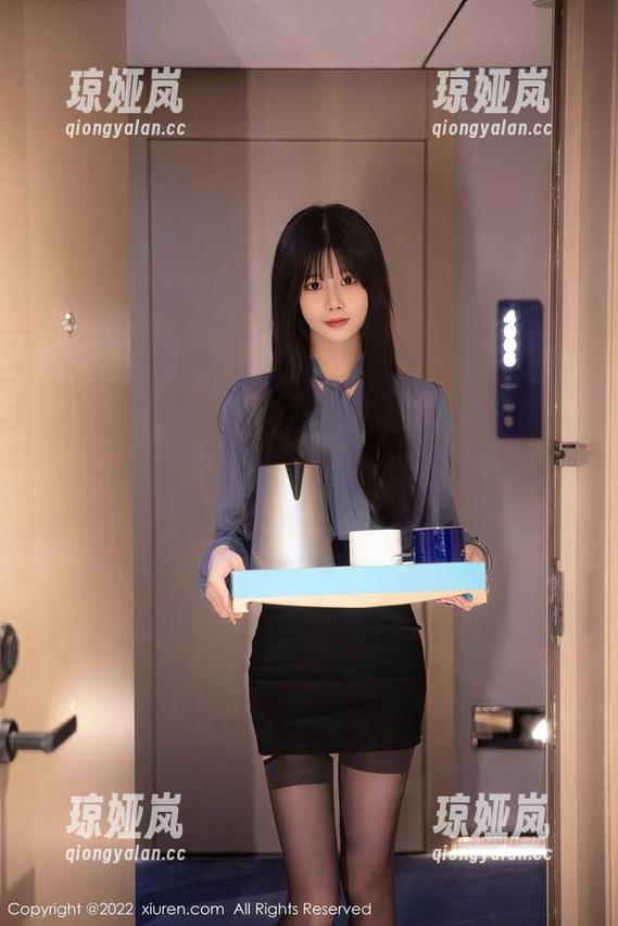 秀人网 - 安然anran万圣节照片集：壁纸界的女巫，给你的手机一点小魔法吧！