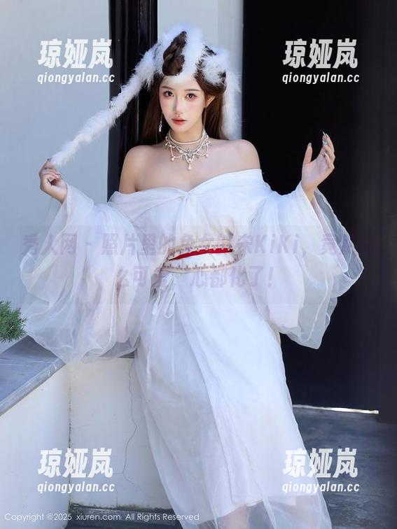 秀人网-宋KiKi 秀人网 - 照片里的兔女郎宋KiKi,竟然这么可爱,心都化了!