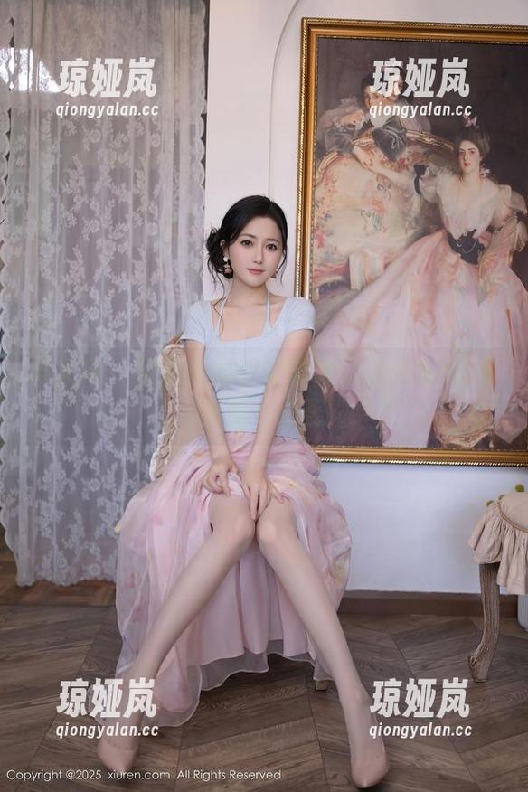秀人网 - 网盘里的甜蜜陷阱：宋KiKi写真曝露小心思