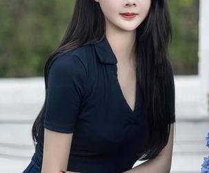 秀人网 – 灵魂画手附赠潘琳琳ber的美腿图片，快来感受一下这腿部的实例！