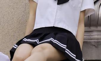 绮梦摄影 – 在子涵的美足图集中，私拍带来的悠然时光