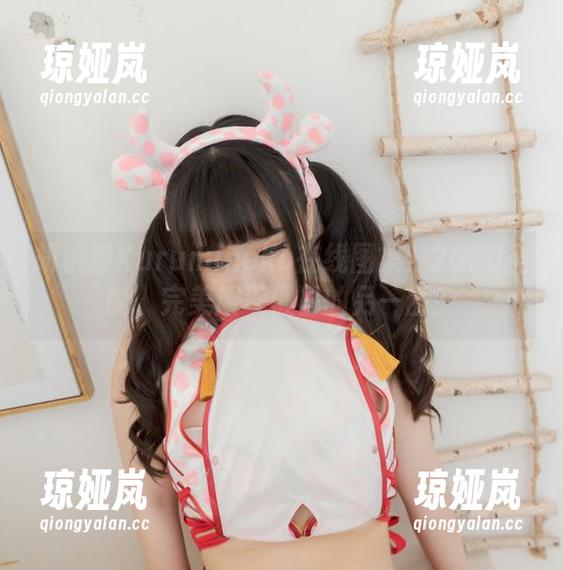 胡桃猫Kurumineko 胡桃猫Kurumineko在线图集:2020圣诞,完美展现假日的另一面!