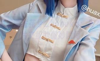 在私房里邂逅花兮_honoka：皮衣与图片交织的微妙瞬间