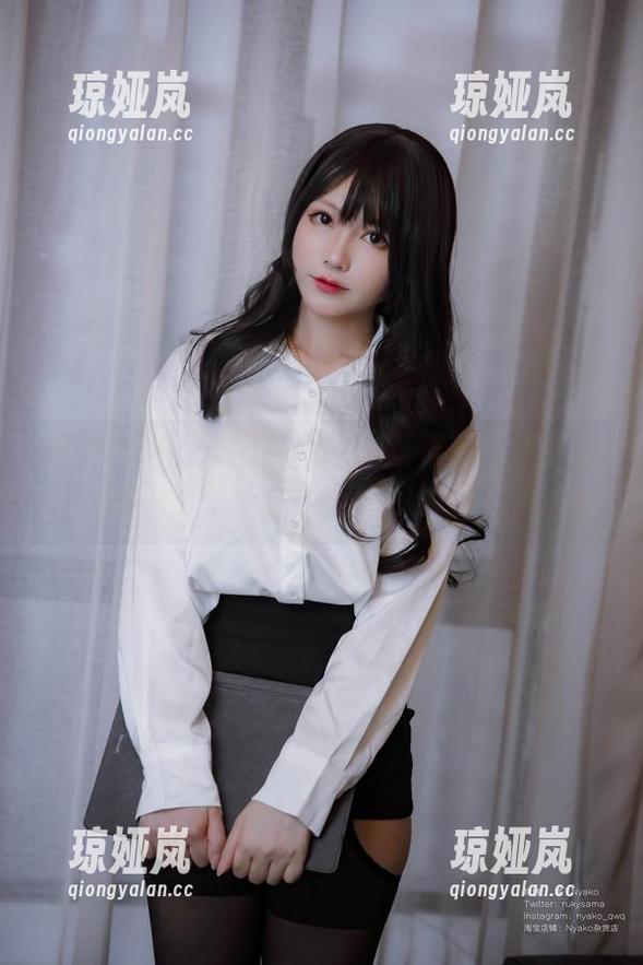 荒井喵喵 荒井喵喵的新图集分享—樱花汉服让花神们也忍不住想要成为焦点,太可爱了吧!