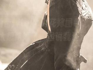 一边翻看菌烨tako的花嫁图包，一边感叹：这也太想结婚了，虽说我还没有对象……