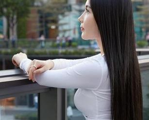 蜜桃社 – Gina海边的阳光：全套图集，把你带入梦幻的瞬间