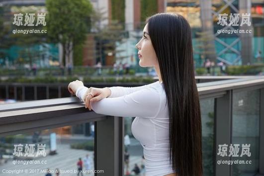 蜜桃社-Gina 蜜桃社 - Gina海边的阳光:全套图集,把你带入梦幻的瞬间
