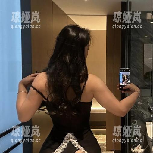 詹詹 微密圈 - 图册里的詹詹,穿上精品制服后,瞬间变身职场女王,谁不想和她合作?