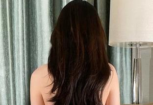 微密圈 – 足球和我？不如一起看铁锤姐姐的定制写真，更有料！