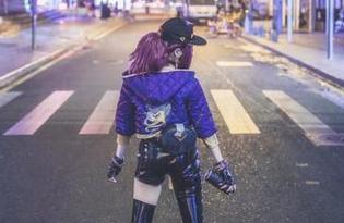 阿薰kaOri的瑜伽秘籍：谁说图库只能静静待着？这资源活了！