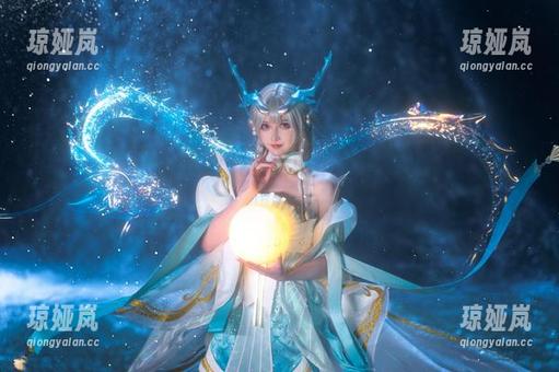 露儿大魔王 间谍过家家,露儿大魔王的私拍美图:谁能找到隐藏的线索?