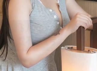 青豆客 – 刘飞儿Faye的JK高清作品，感觉不看就亏大了！