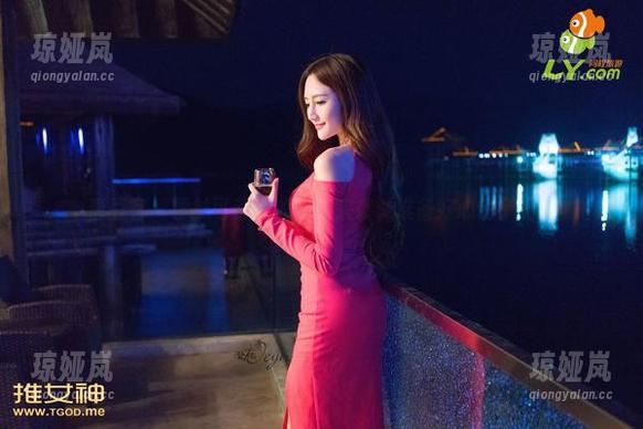 青豆客 - 学妹可蕊娜的资源来袭，准备好心动了吗？