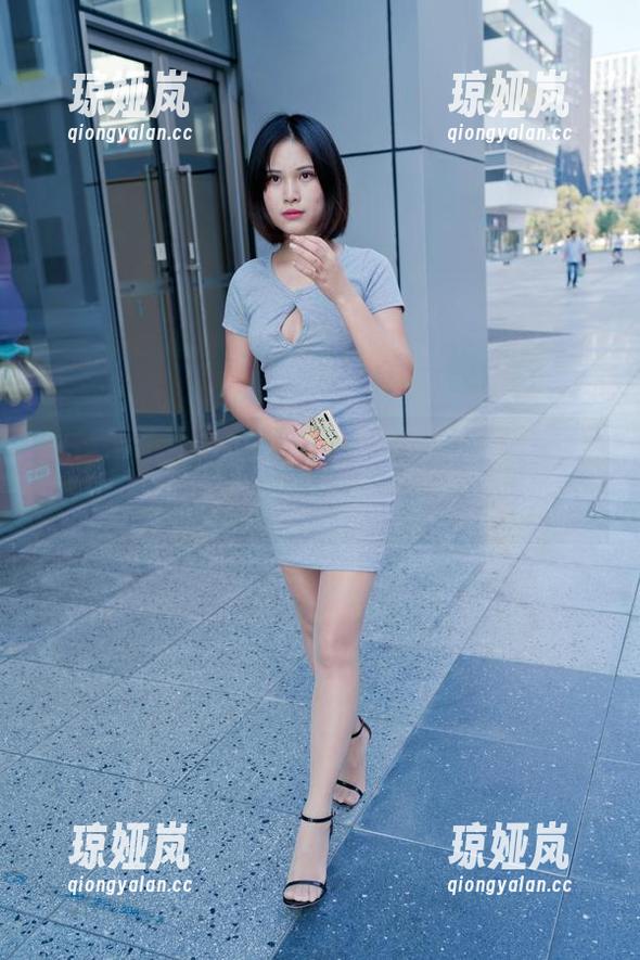 魔镜街拍-婷婷 魔镜街拍 - 当寒风遇上婷婷,肉丝圣诞美人高清下载,让你心里暖暖的!